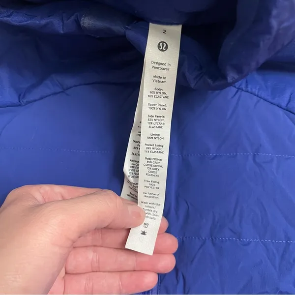 Lululemon Down For It All Vest. Wild Indigo. Size 2 - Image 6