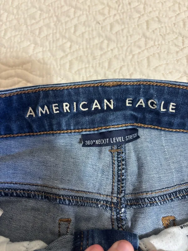 American Eagle Jeans - Image 4