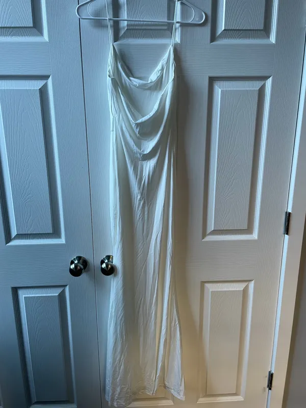 Showpo White Long Dress - Image 4