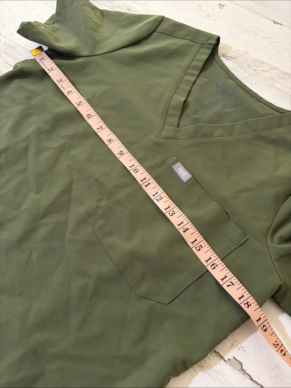 FIGS Olive Green V-Neck Short Sleeve Scrub Top - Image 7