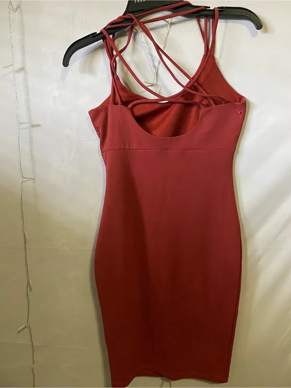 Jessica Strappy Midi Dress in Wine Red - Image 2