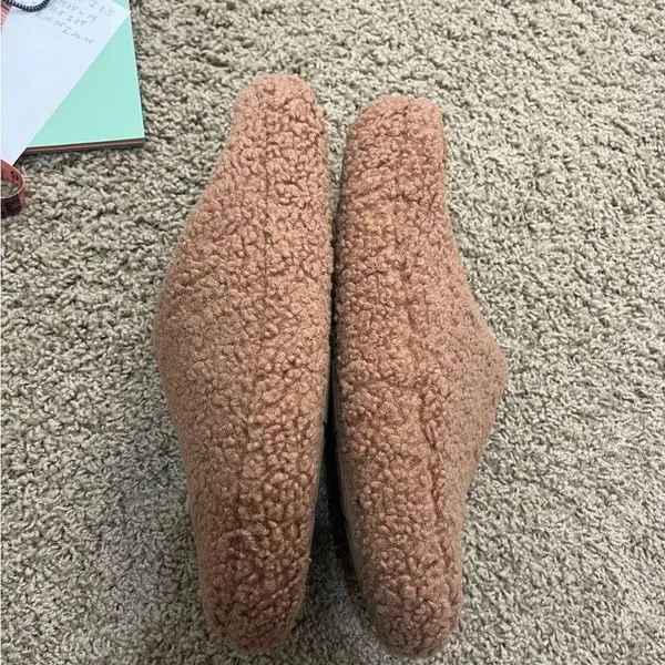 Madewell Sherpa Scuff Slippers Camel Sz 10- Sold Out - Image 11