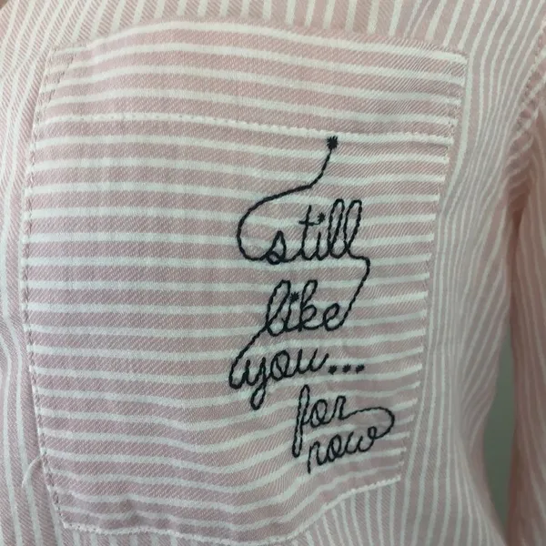 Arizona Jeans pink button down shirt - Image 3
