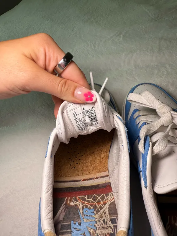 Nike Jordan Sneakers - Image 4