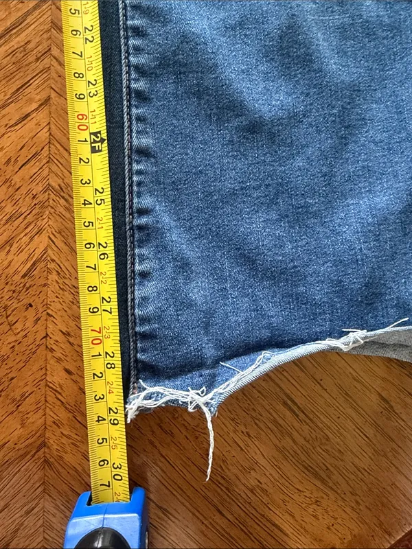 American Eagle High Rise Skinny Kick Jeans - Image 6