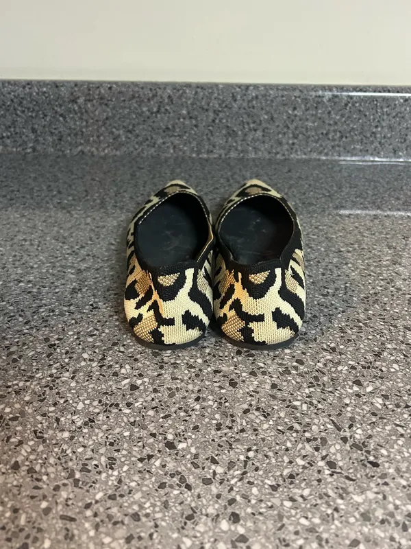 MIA Leopard Knit Pointed Toe Flats - Black & Tan - Image 5