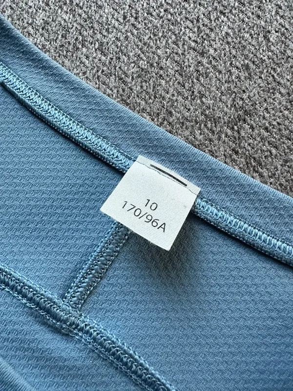 Lululemon Athletic Fit Workout Short Sleeve Shirt Size 10 - Image 2