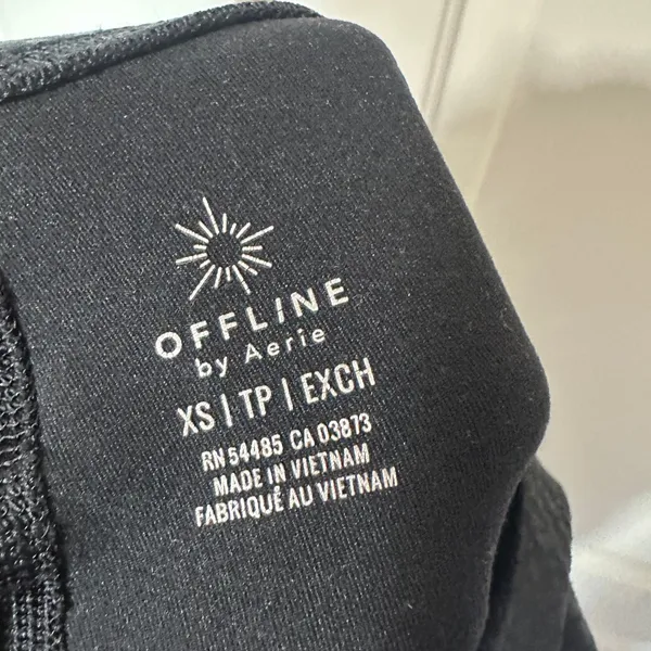 Aerie Offline The Hugger Black Faux Leather Snake High Waisted Leggings XS‎ - Image 4