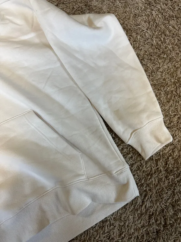 FILA Women’s white sweatshirt  - Image 3