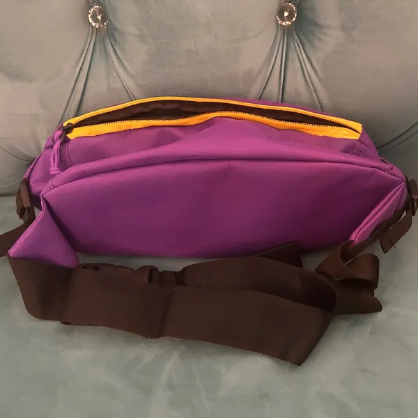 Los Angeles Lakers 75th year anniversary fanny pack - Image 2