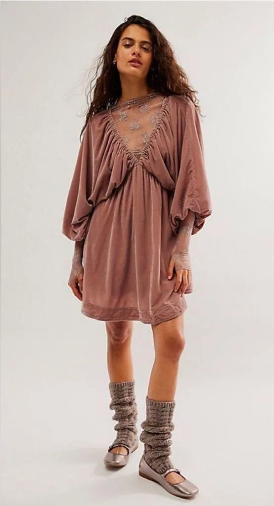 NEW FREE PEOPLE Portia Velvet Mini In Winter Bloom Size Medium - Image 5