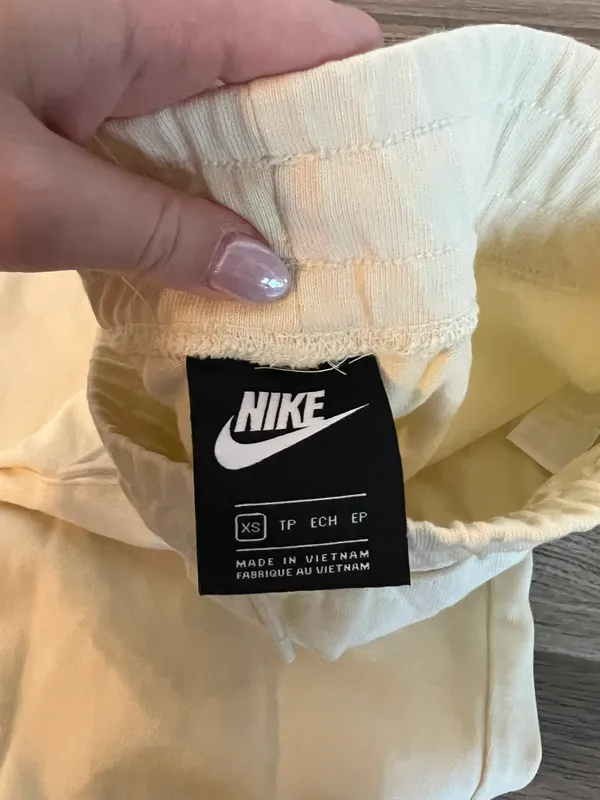 Nike Matching Set - Image 9