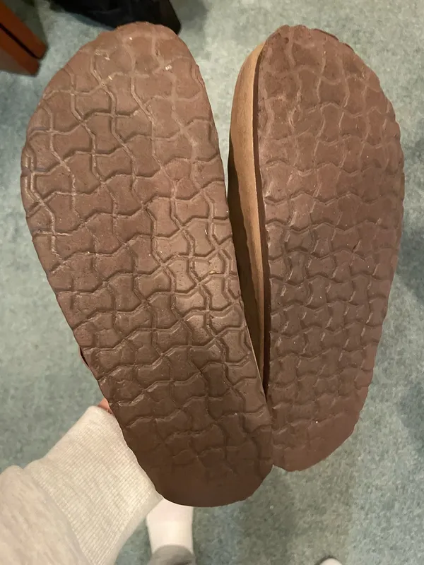 Cushionaire Clogs - Image 2