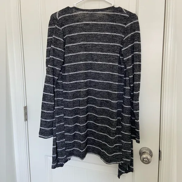 EUC | American‎ Eagle Outfitters women’s long soft knit cardigan — small - Image 7