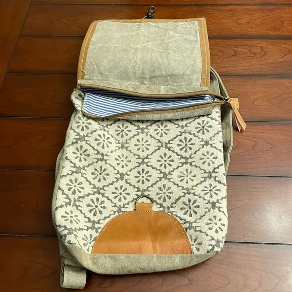Chloe +‎ Lex Cowhide Flap Backpack - Image 6