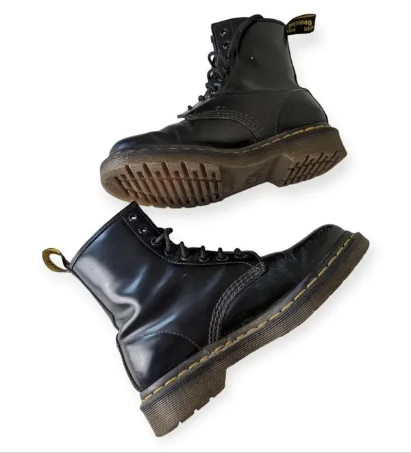 Dr. Martens Black 1460 Size 6 Smooth Leather Lace Up Boots Grunge Punk - Image 8