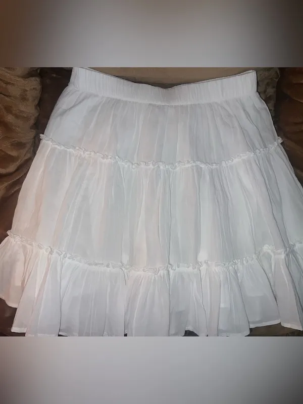American Eagle High Waisted tiered mini skirt / skort in white size XS boho - Image 3