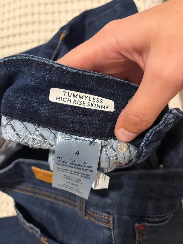 Seven7 Dark Wash Skinny Jeans - Image 5
