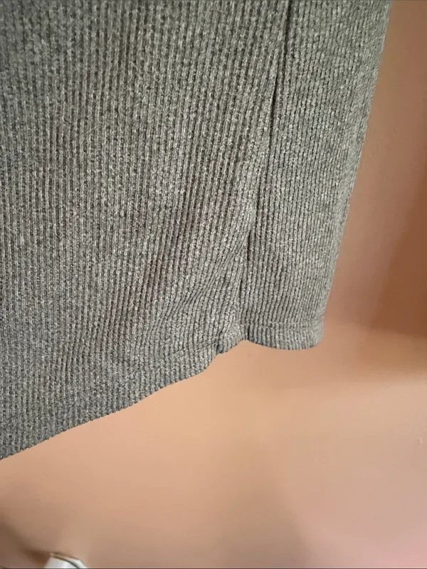 No Boundaries Women's Long Sleeve Crewneck Top - Gray - Image 4