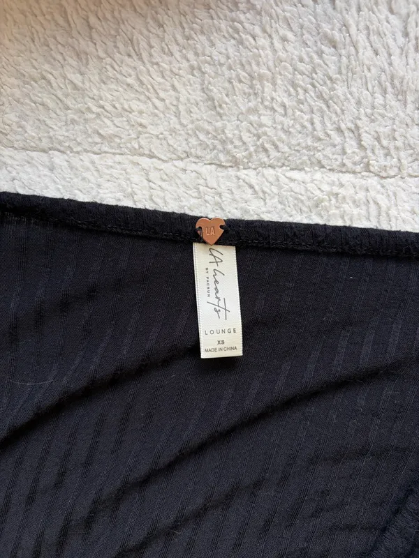 PacSun Black Wrap Top Cozy Crop - Image 3