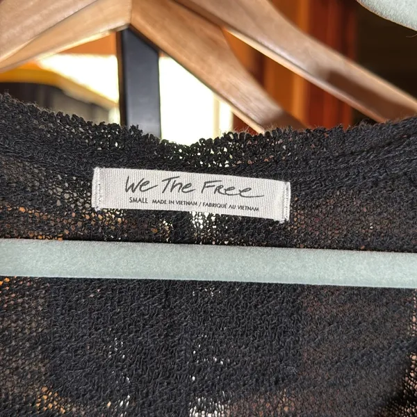 Free People We The Free Francis Tee Black Textured Raw Hem Size Small - Image 5