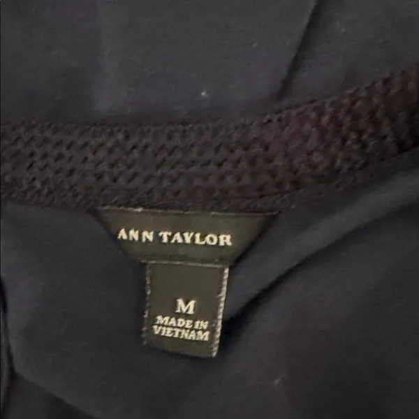 Ann Taylor Striped Lace Women's Top Size Medium‎ Workwear Nautical Parisian - Image 5