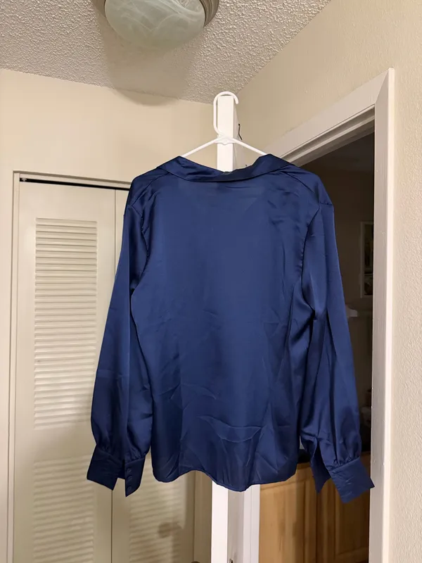 Blue bottom up long sleeve Size L - Image 2