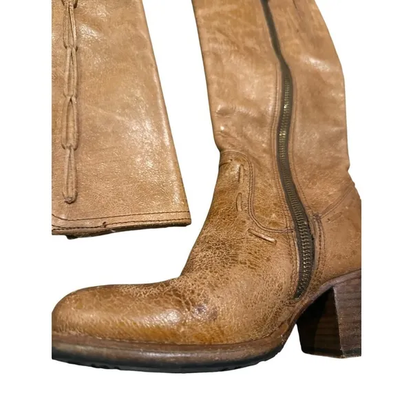 Bed | Stu Fate Tall Distressed Leather Cobbler Series Boots Women's Sz. 6 - Image 5