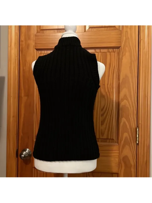 Gillette Ridge Women's Sleeveless Golf Vest - Image 4