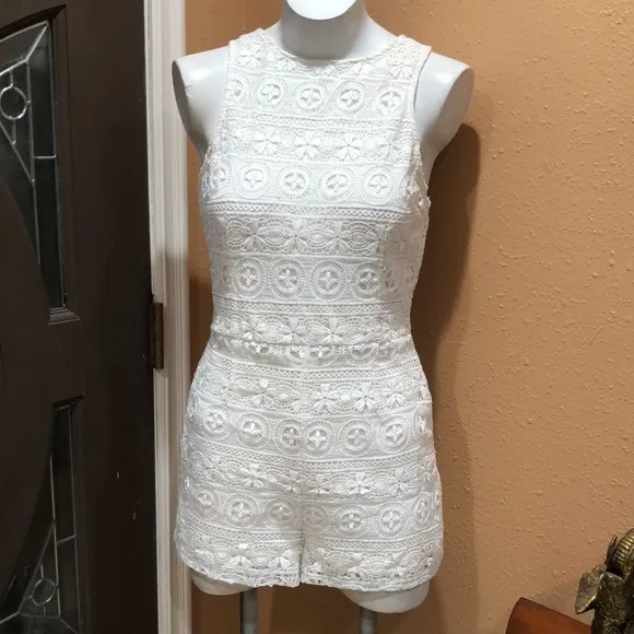 Bb Dakota white lace romper - Image 3