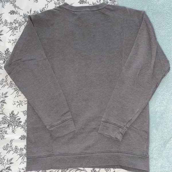PINK Victoria’s Secret Gray Crewneck - Image 6