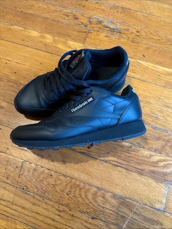 Reebok Women’s Classic Black Leather Sneakers Size 8 - Image 5