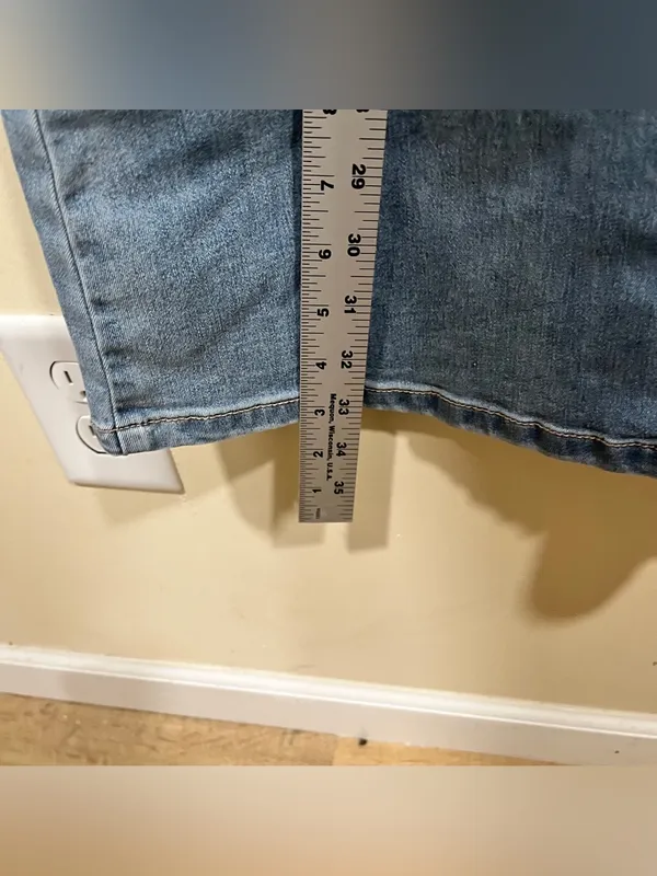 We The Free free peoplePenny Pull-On Flare Jeans size 26 blue denim light wash - Image 5