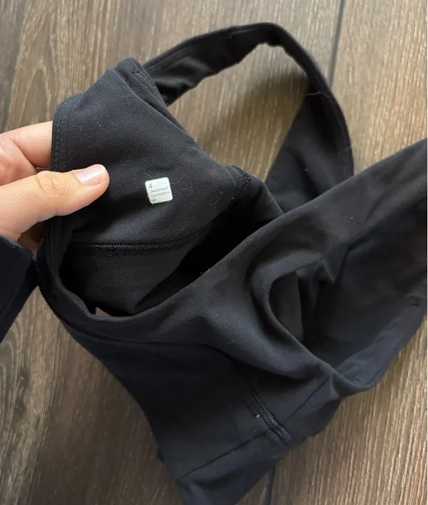 Lululemon Align Bra V-Neck - Image 3