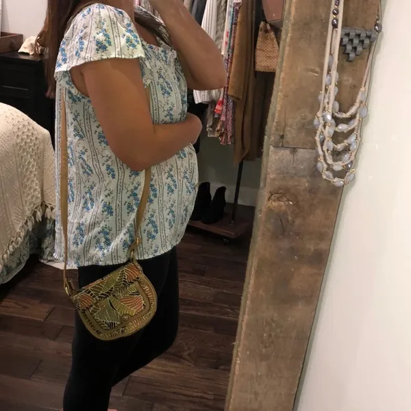 Small Relic crossbody bag - Image 2