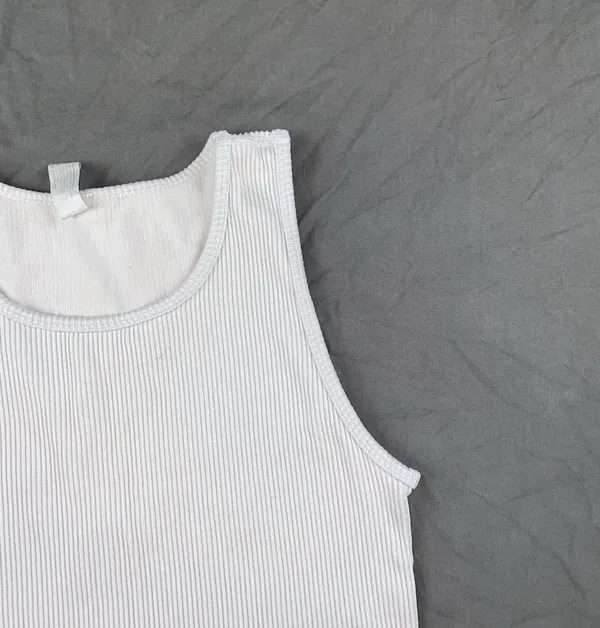 Athletic Top White Size M - Image 6