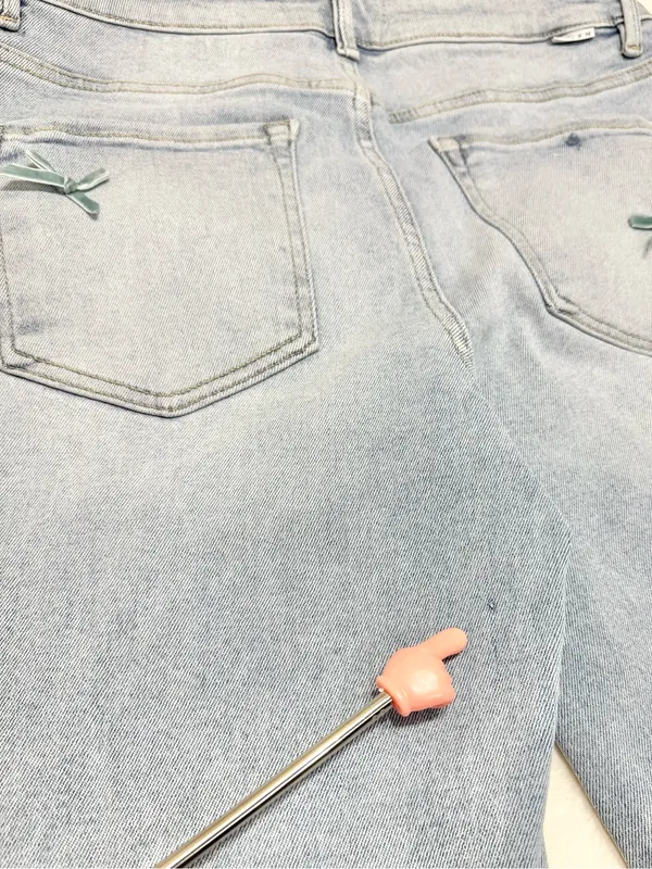 Risen Cassidy High-Rise Barrel Leg Bow Detail Cropped Blue Jeans Size 5/27 - Image 16