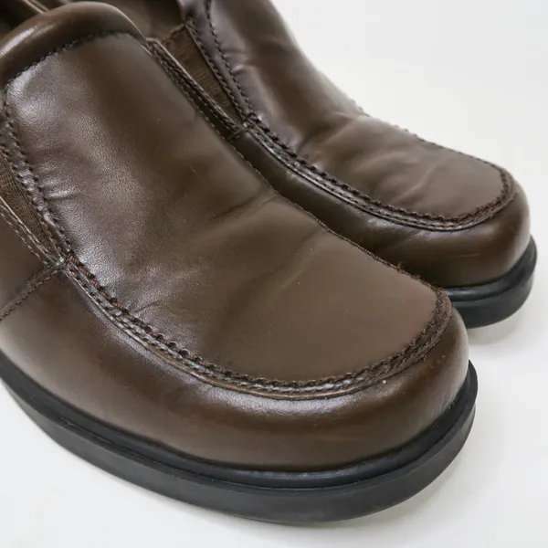 Vintage 90s Earth Harmony Brown Leather Heeled Loafers - Image 8