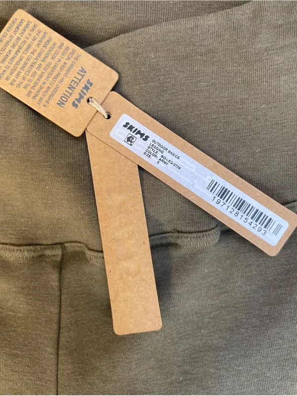 NWT SKIMS Outdoor Basics Legging Army Green Yoga Pilates Loungewear Size Small - Image 5