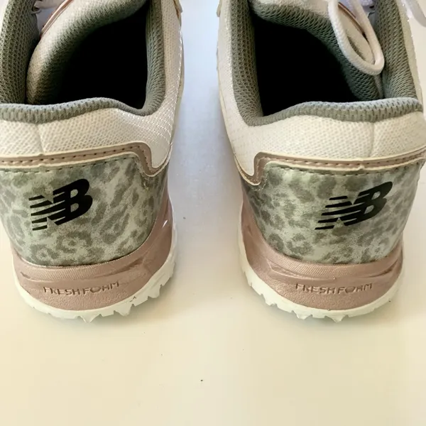 New Balance White Pink Rose Gold Silver Cheetah Golf Shoes US 6 - Image 3