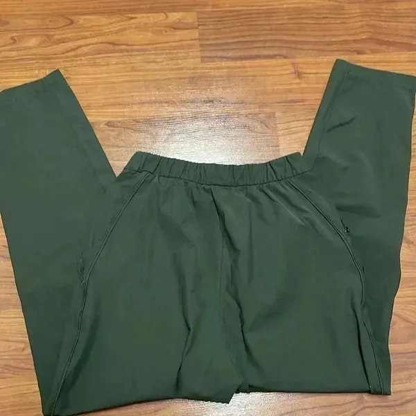 Lululemon Army Green Essential High-Rise Trouser size 4 - Image 9
