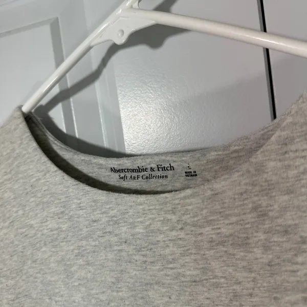 Abercrombie Long-Sleeve Cotton-Blend Seamless Fabric Crew Bodysuit Light Gray‎ L - Image 3
