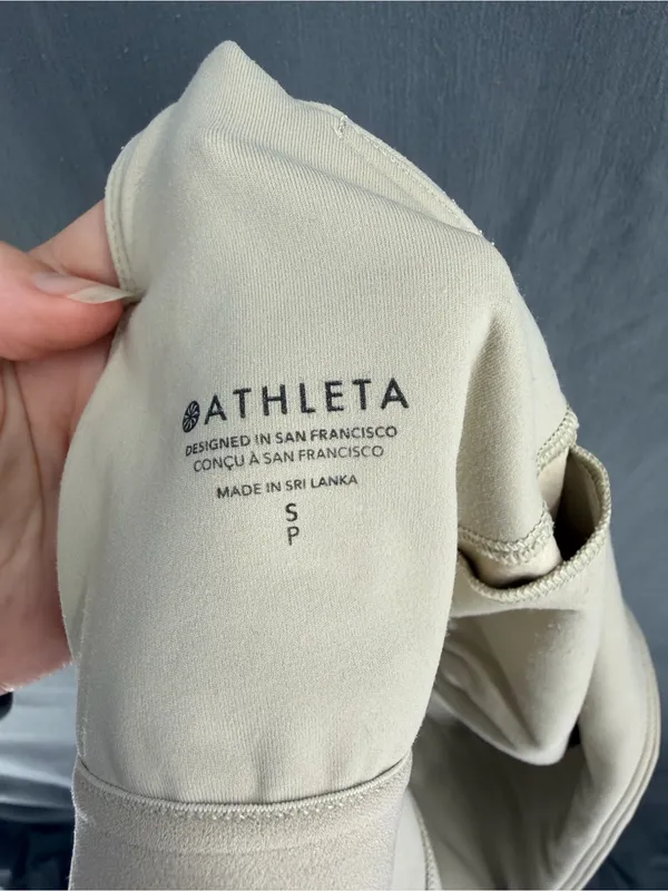 Athleta Athletic Transcend Square Neck Crop Sports Bra - Image 5