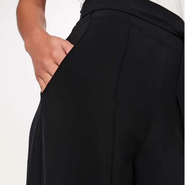 Lululemon Noir Pant - Image 3