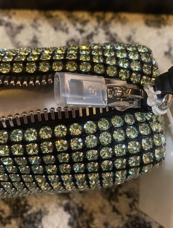 Heiress Medium Pouch - Image 7