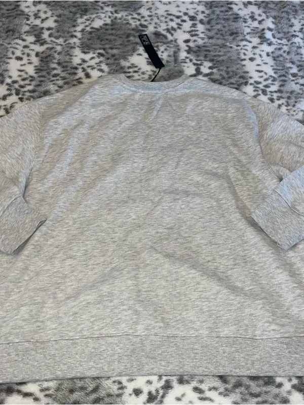 Jane & Delancey Sweatshirt - Image 9