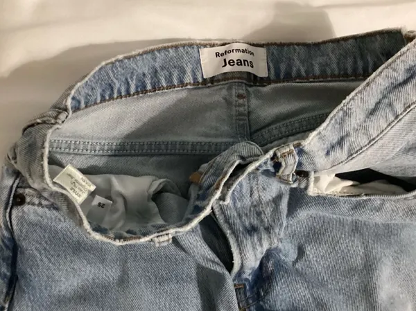 Reformation Julia High Cigarette Jean in Light Blue Wash Size 25 - Image 2