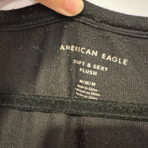 Black American Eagle soft‎ and sexy plush vneck short sleeve - Image 3