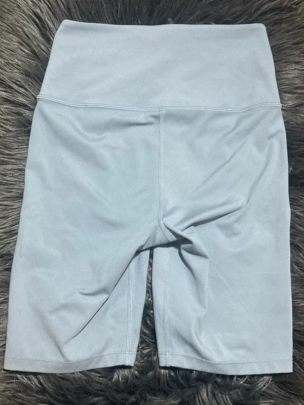 Carbon38 High Rise Takara ShineIce blue Biker Short Size Small - Image 3
