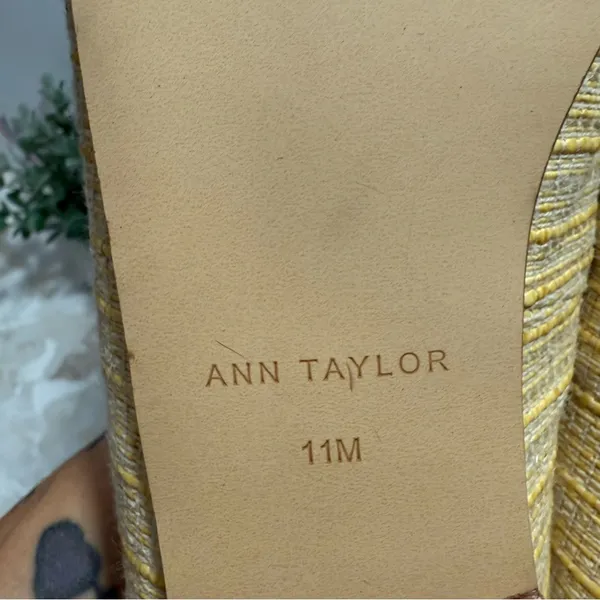 NWOT Ann Taylor Chain‎ Bit Straw Loafers Natural 11M Workwear Office Careerwear - Image 8